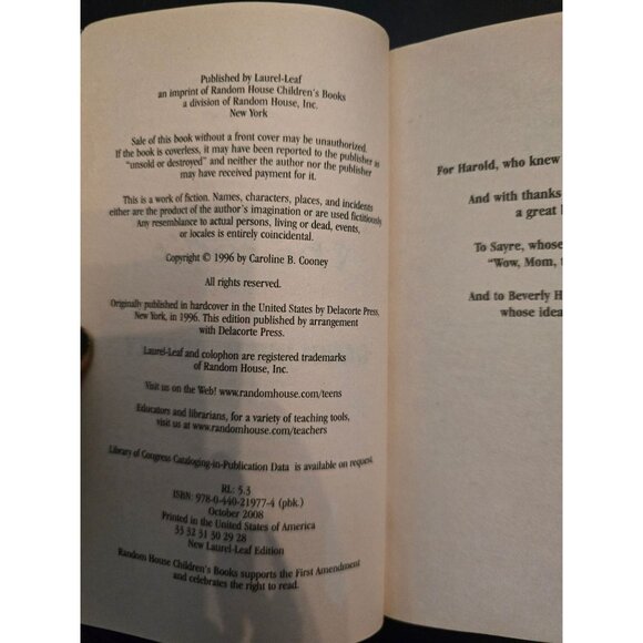 The Voice on the Radio by Caroline B. Cooney Horror Paperback Book - Picture 6 of 7